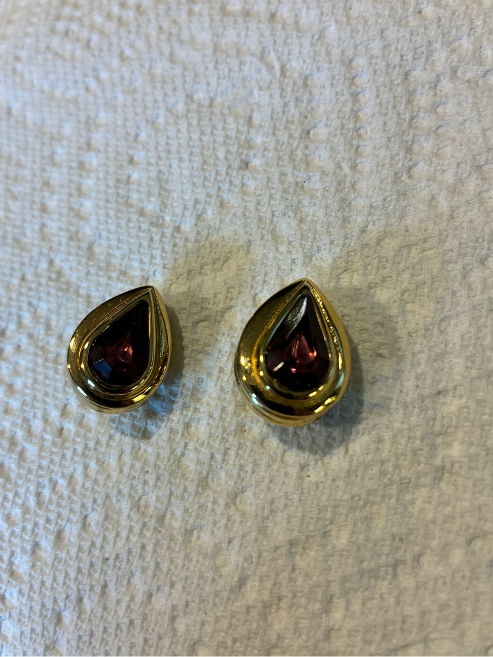 Women’s clip amethyst and gold earrings